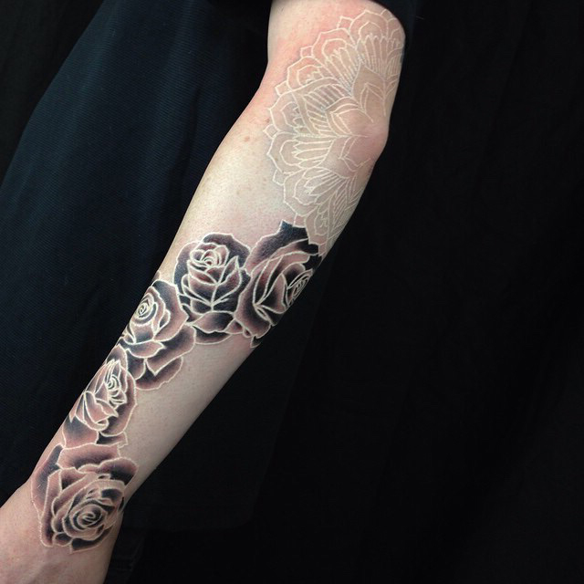 Blackwork Graphics Rose tattoo