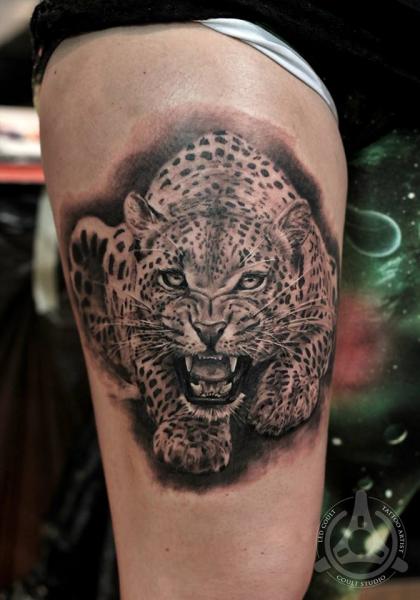 Furious Crawling Leopard Realistic tattoo by Led Coult