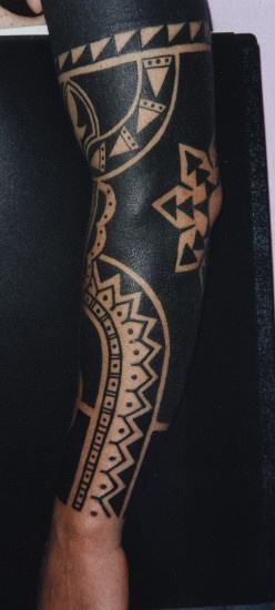 Hand Ethnic Blackwork tattoo
