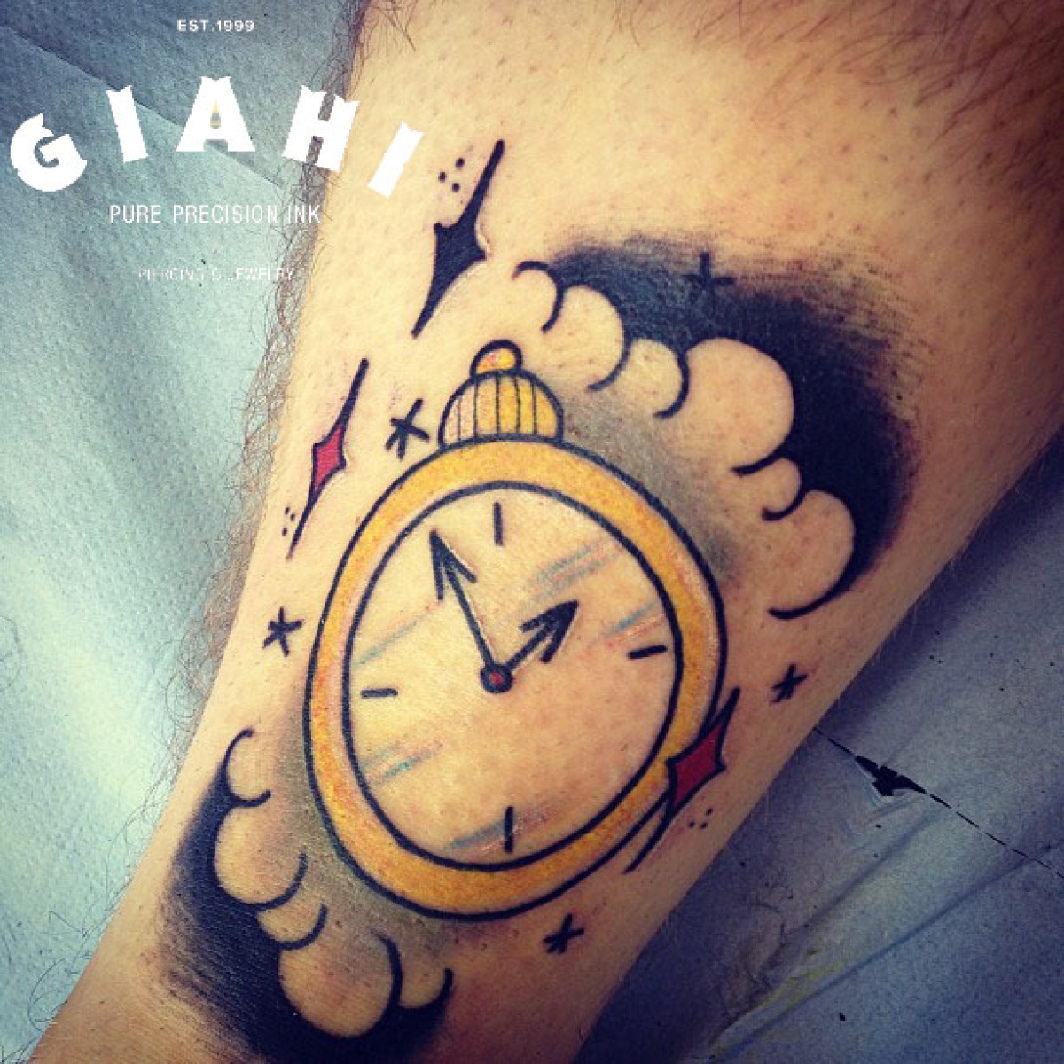 Arrows Time Clock tattoo by Elda Bernardes
