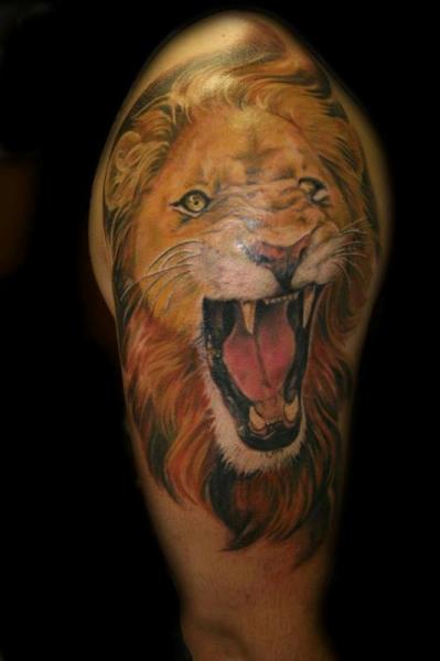 Growling Lion Realistic tattoo by Transcend Tattoo