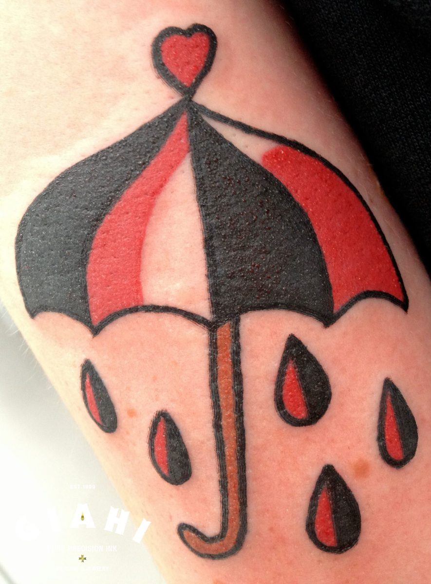Tiny Heart Umbrella tattoo by Elda Bernardes