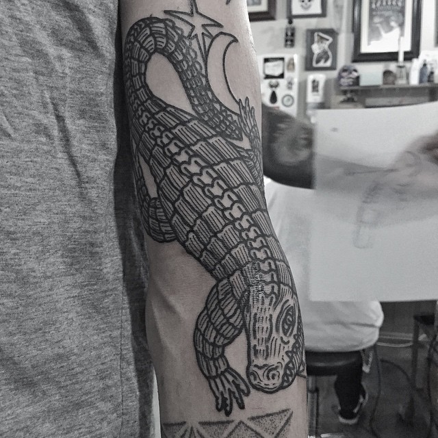 Etching Night Lizard Arm tattoo