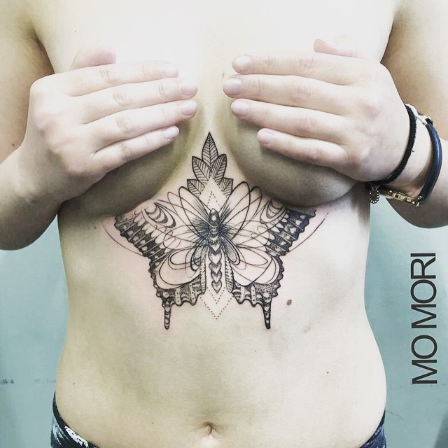 Beautiful Bytterfly Tattoo on Stomach