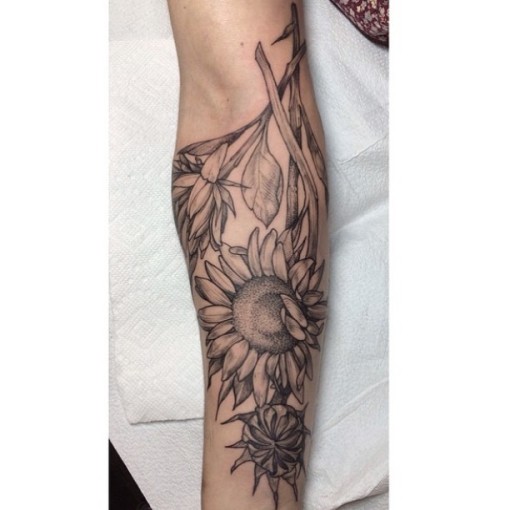 Sunflower Graphic Tattoo on Arm - Best Tattoo Ideas Gallery