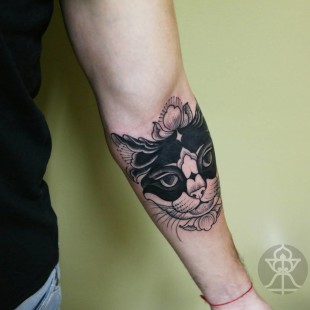 Cat Tattoo on Arm - Best Tattoo Ideas Gallery