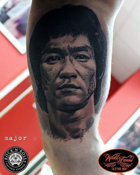 Portrait Bruce Lee Tattoo