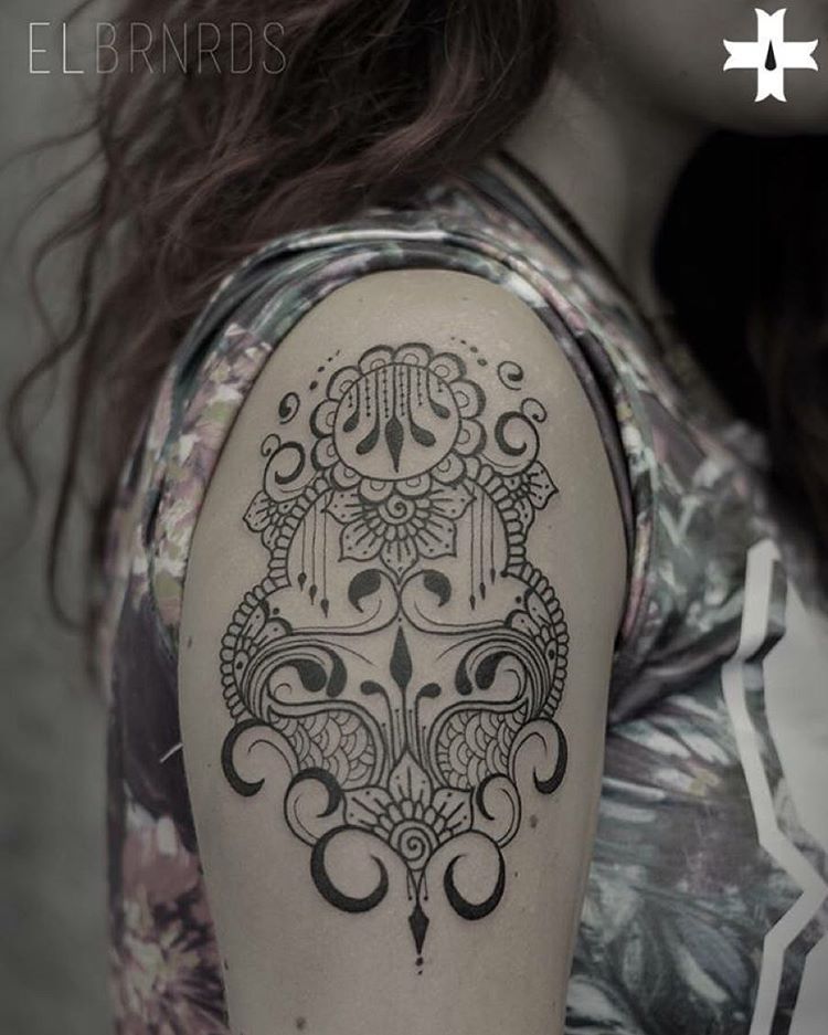 Girl Shoulder Tattoo
