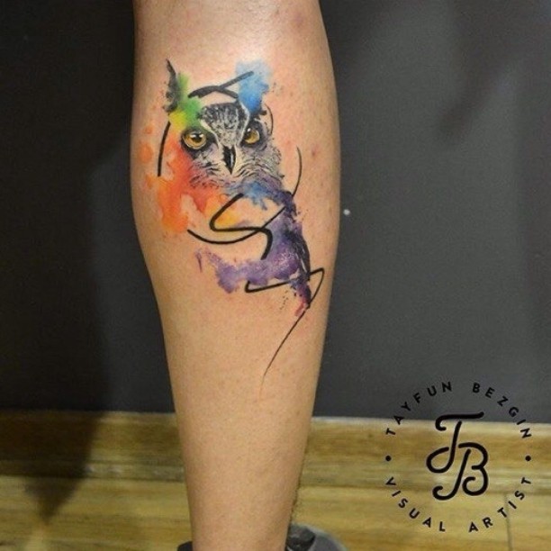 watercolor owl tattoo on leg