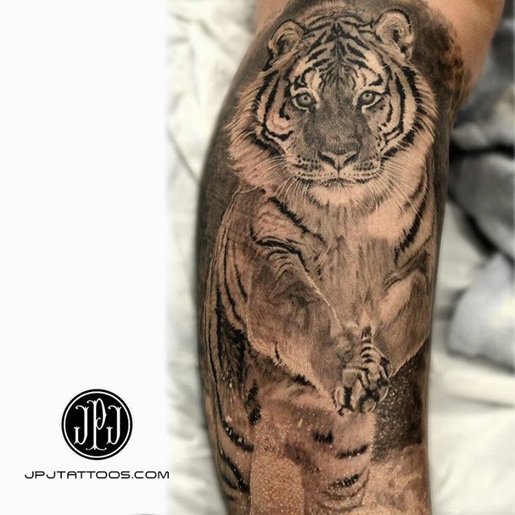 Photo realistic tiger tattoo Celebrity Ink  Tiger tattoo Tiger tattoo  sleeve Tiger face tattoo