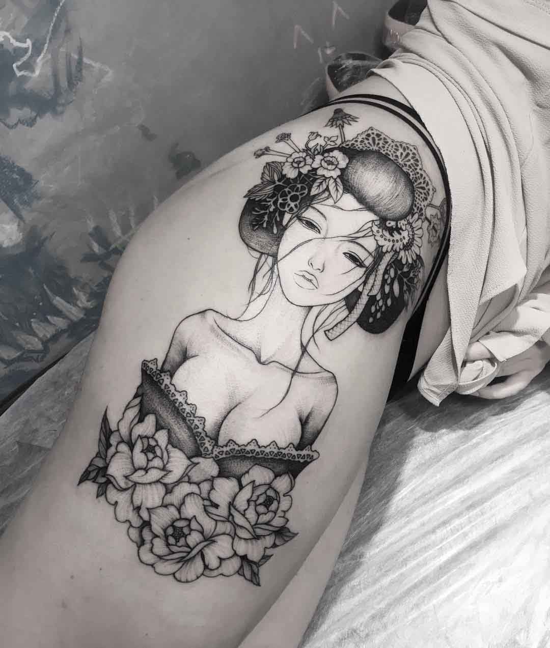 hip tattoo girl geisha