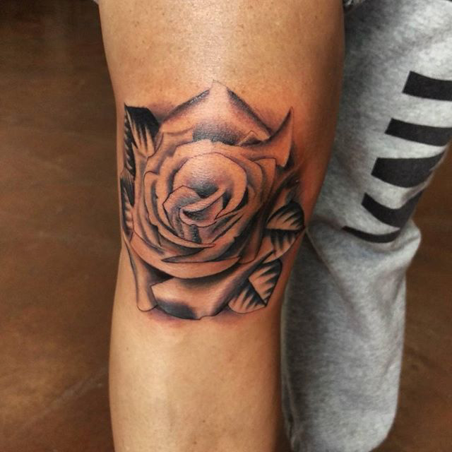 Blue Mandala Tattoo on Knee - Best Tattoo Ideas Gallery