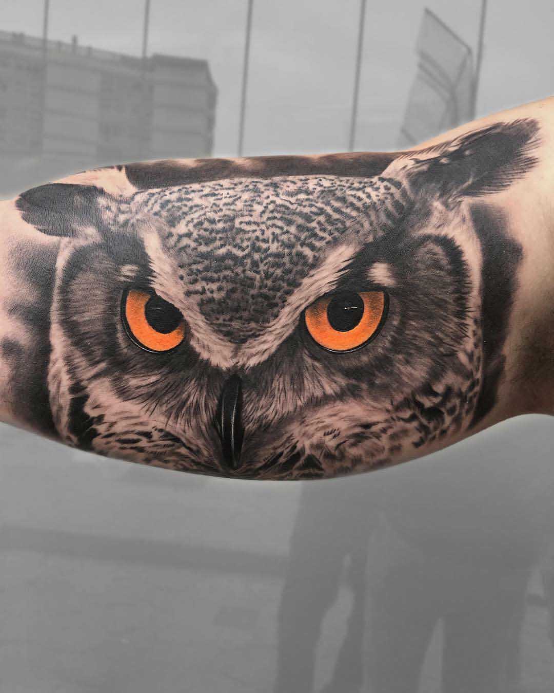 Night owls only tattoo studio
