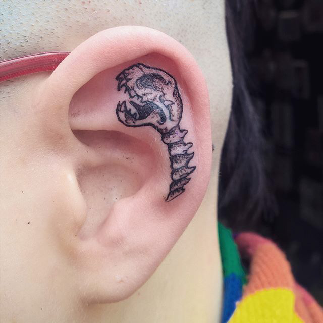 Skull Tattoo in Ear  TutorialChip