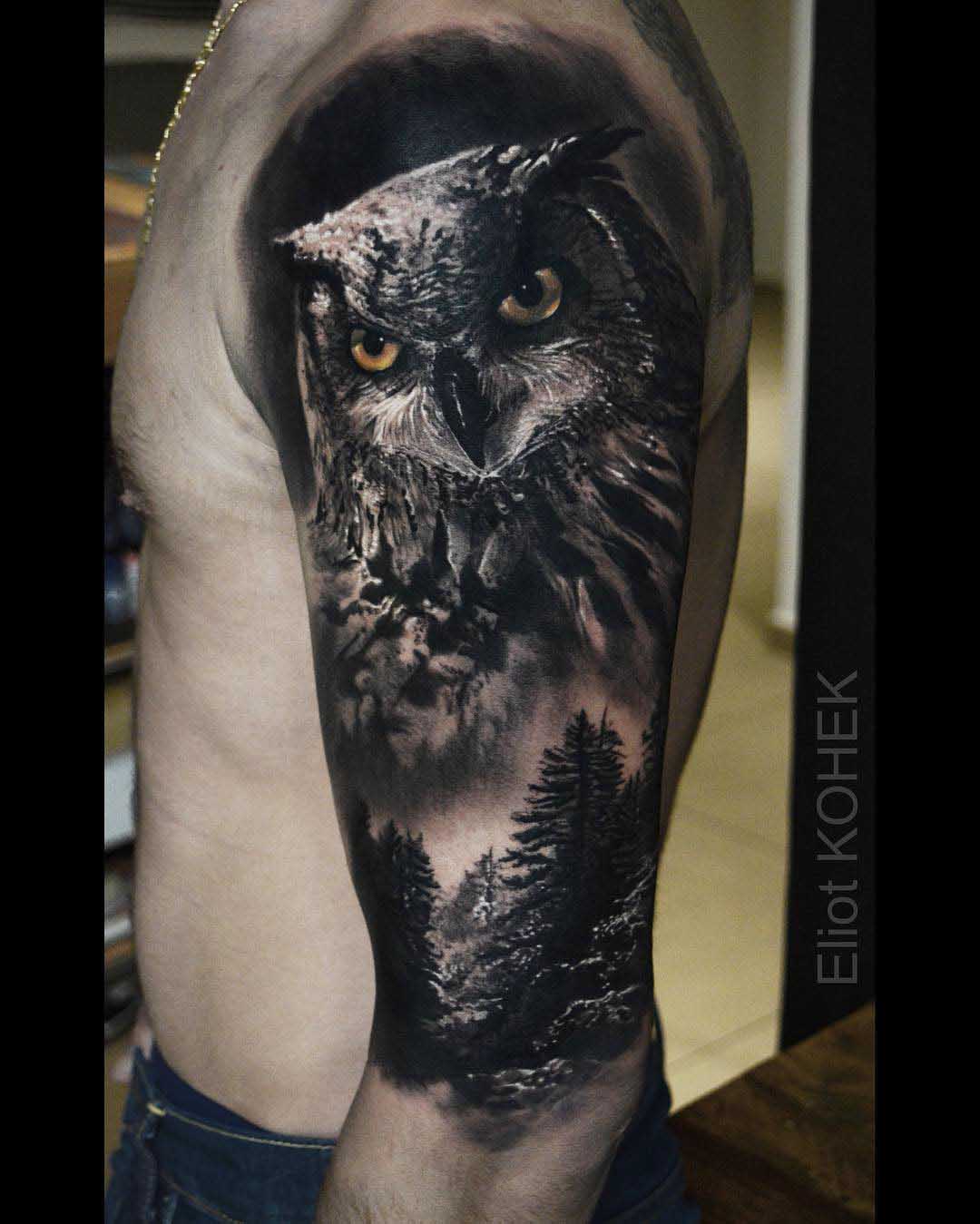 realistic owl tattoo on shoulder