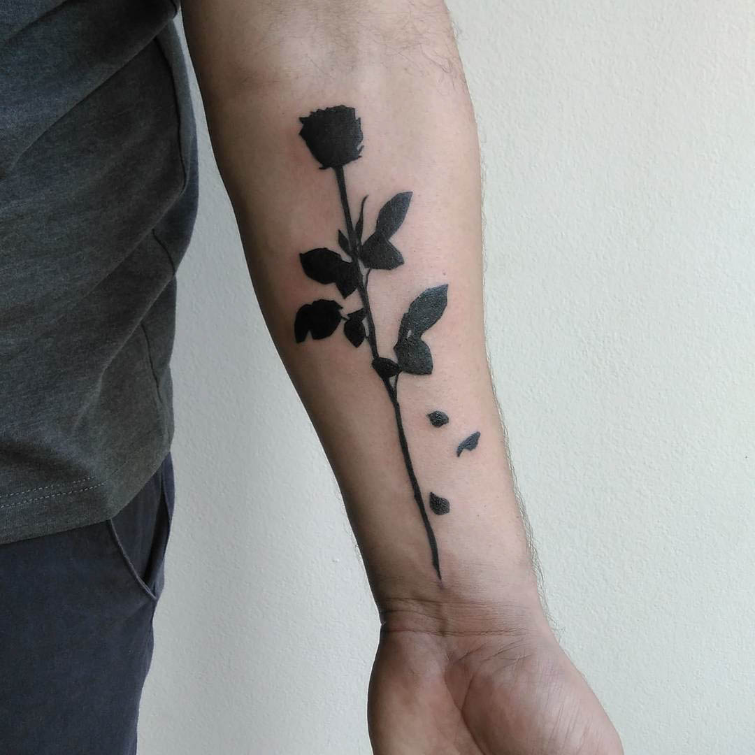 arm tattoo black rose