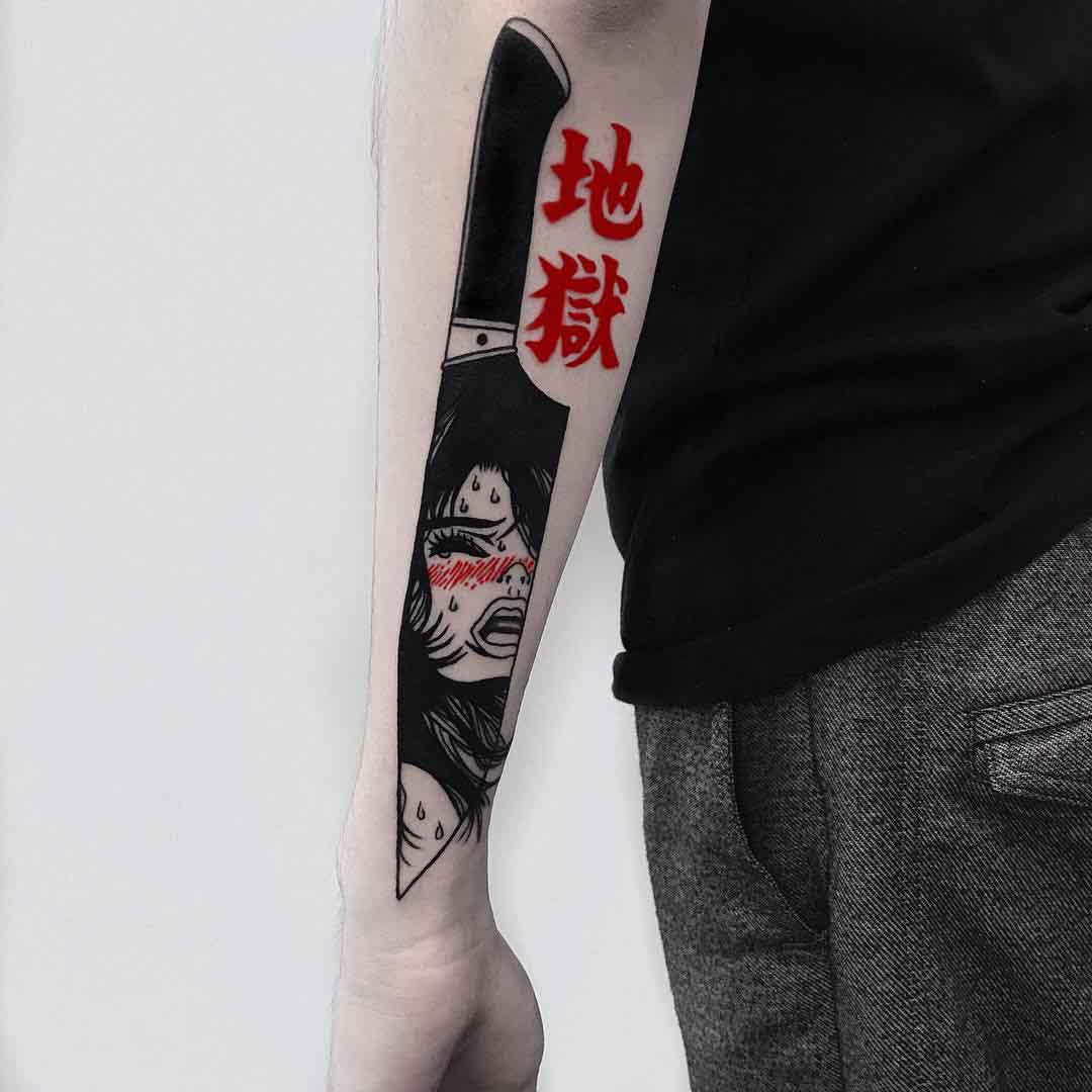 arm tattoo knife