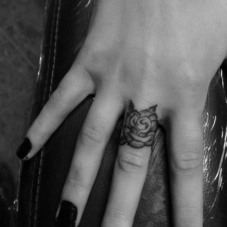 Black Rose Tattoo Finger - Best Tattoo Ideas