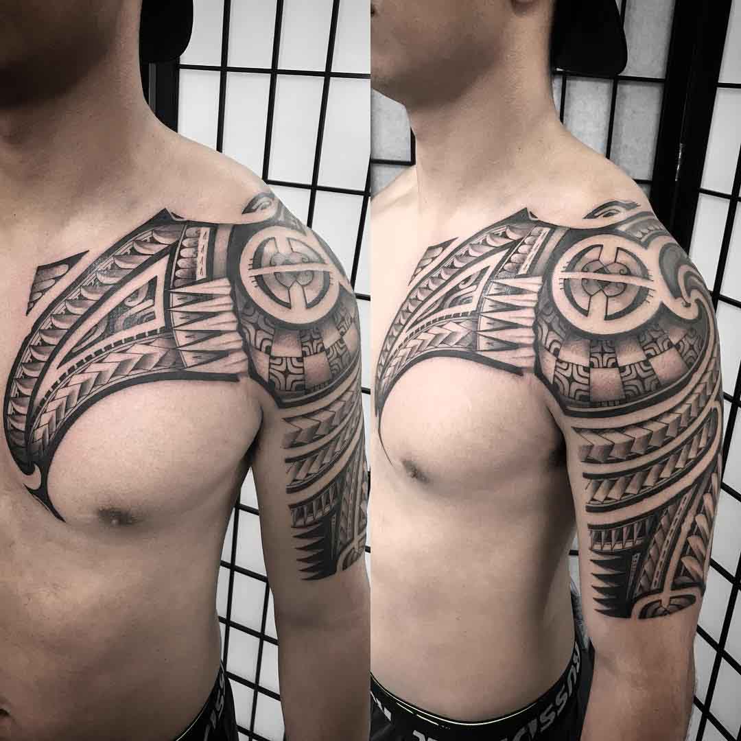 shoulder tattoo maori