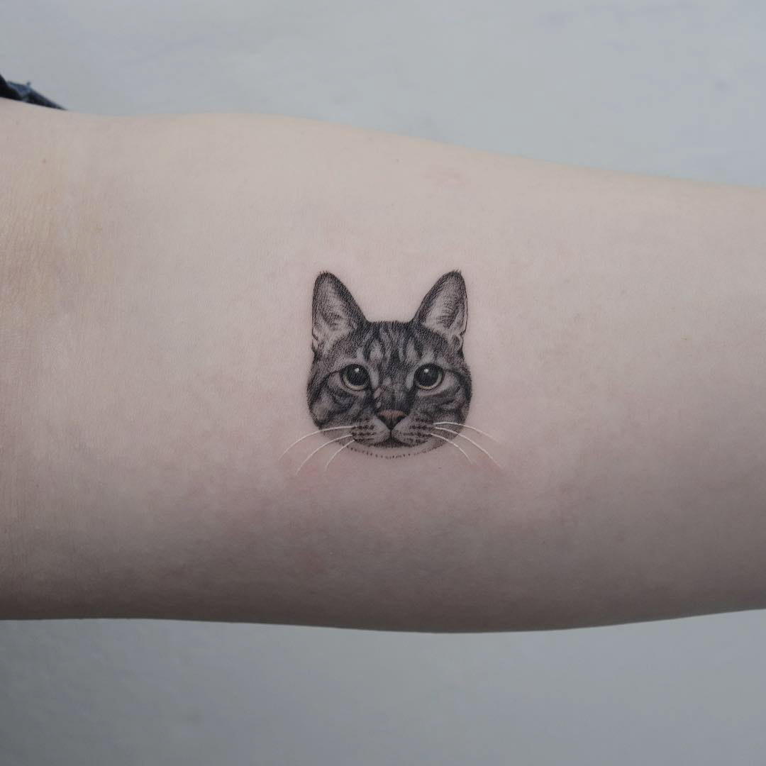 16 Tiny Animal Tattoos: Delicate Animal Tattoos For Inspiration