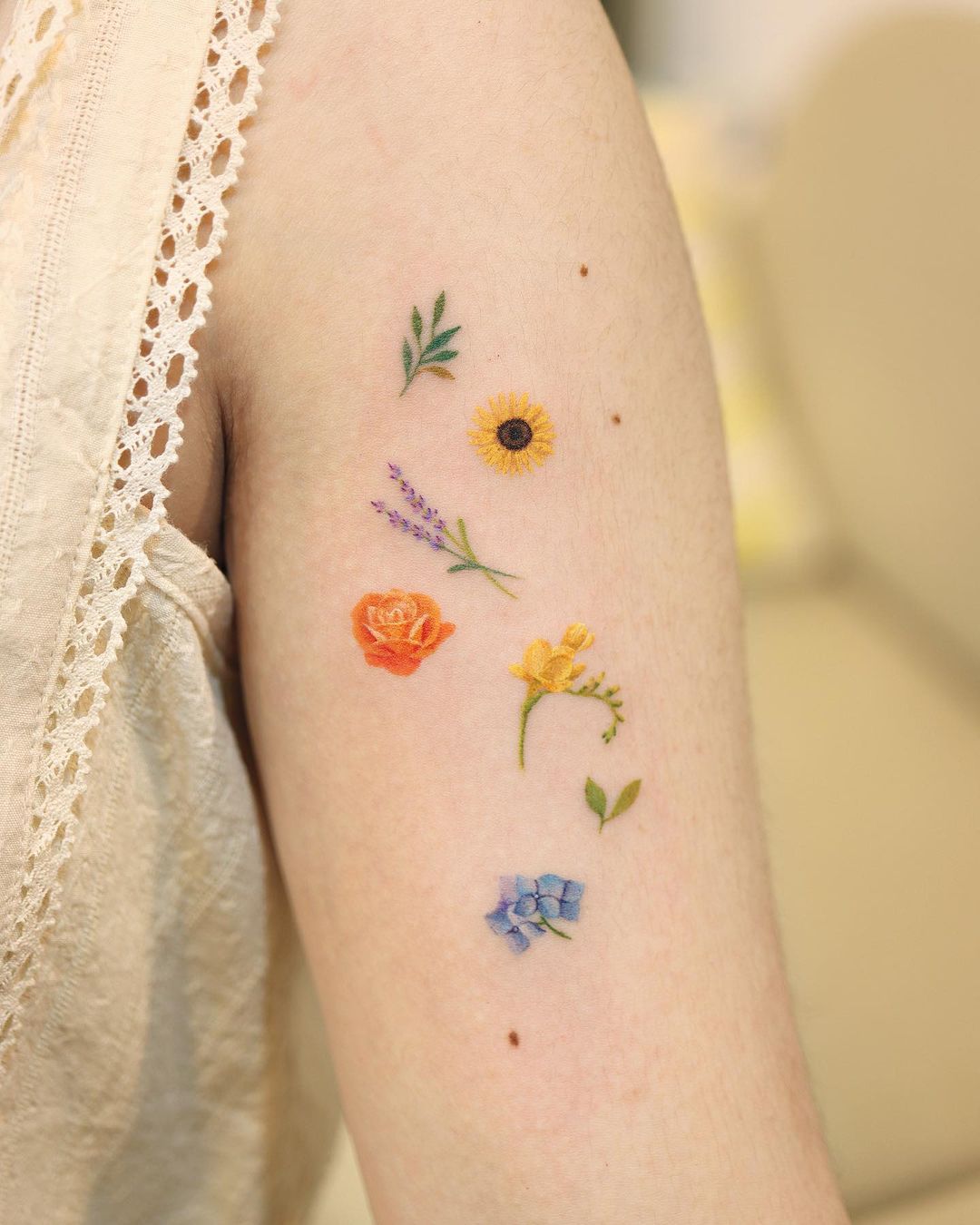 Small Flowers Tatoo by Saegeem - Best Tattoo Ideas Gallery