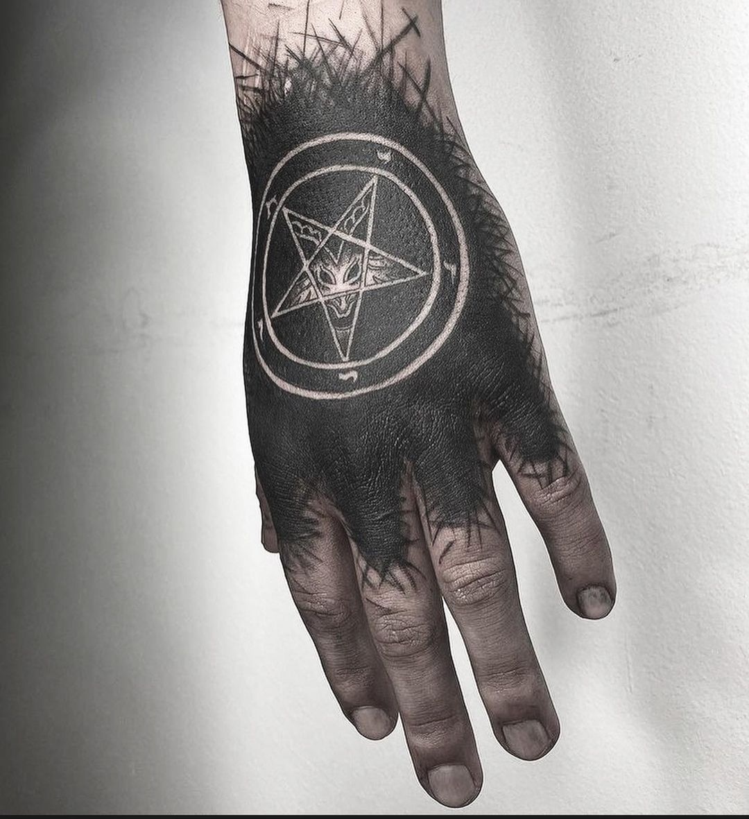 Wicca pentacle tattoo design!!